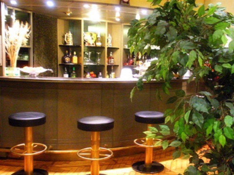 Hotel Perugino Milan Exterior photo